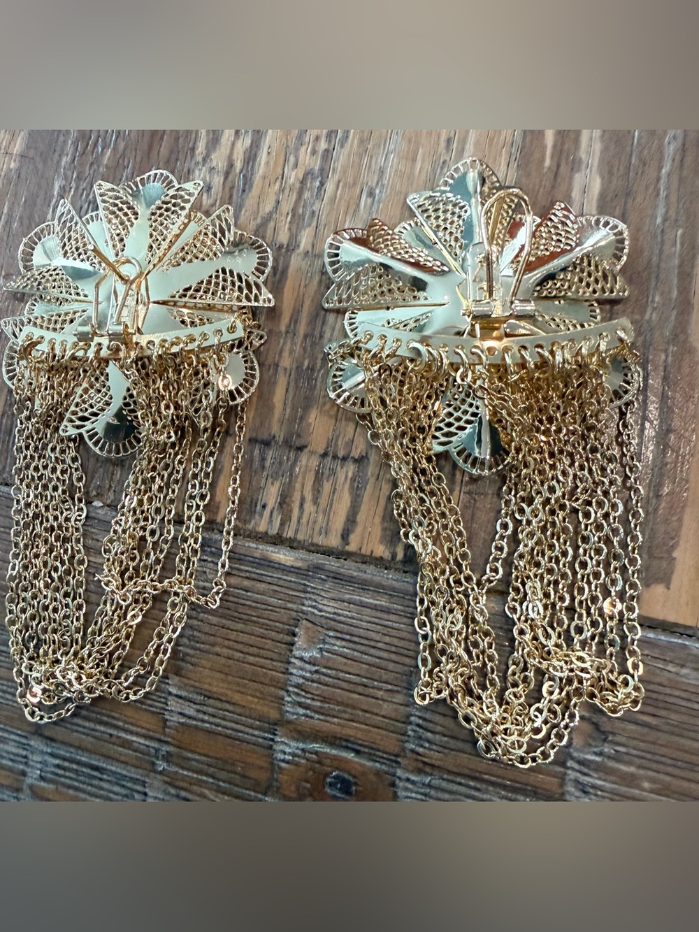 Gold tone Filigree Floral Dangle Earrings - Statement Chain Fringe new in box - Picture 5 of 14
